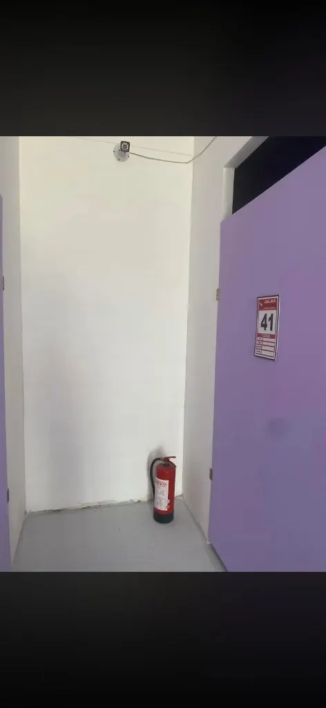 Depo odası 78 koridor
